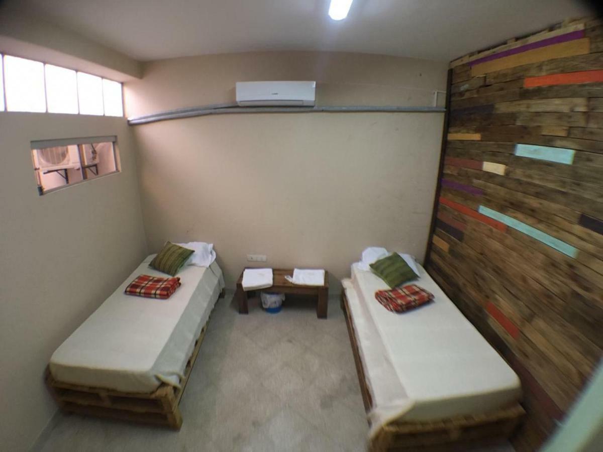 Hostal El Farol Asuncion Bagian luar foto
